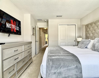 5117 Killarney Way - Photo Thumbnail 23