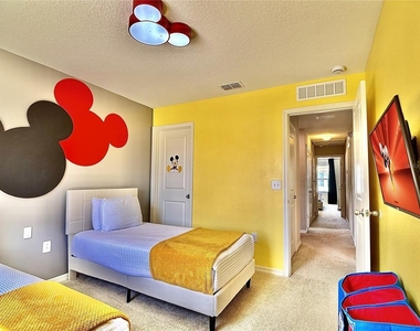 5117 Killarney Way - Photo Thumbnail 6