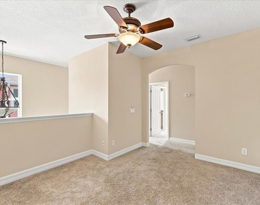 2403 S Shine Avenue - Photo Thumbnail 16