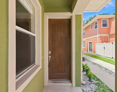 2403 S Shine Avenue - Photo Thumbnail 19