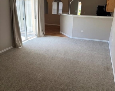 255 Lobelia Drive - Photo Thumbnail 14