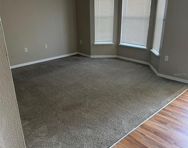 255 Lobelia Drive - Photo Thumbnail 2