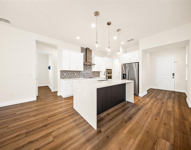 13315 Camborne Place - Photo Thumbnail 17