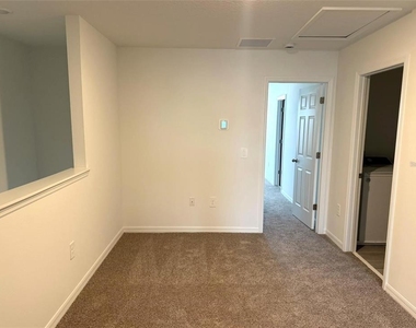 16344 Happy Eagle Drive - Photo Thumbnail 5