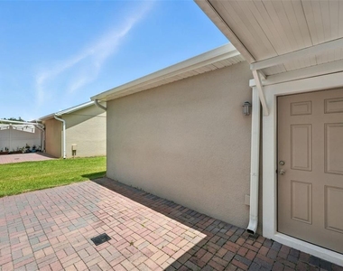 8043 Basilica Lane - Photo Thumbnail 5
