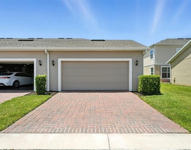 8043 Basilica Lane - Photo Thumbnail 6
