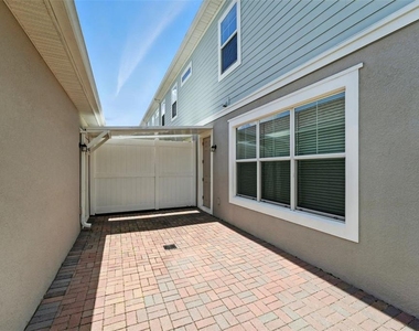 8043 Basilica Lane - Photo Thumbnail 4