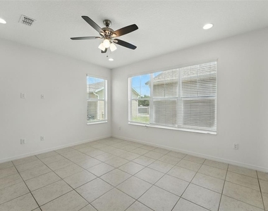 8043 Basilica Lane - Photo Thumbnail 14