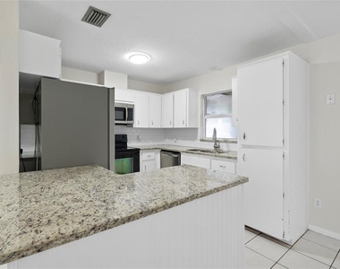 17951 Dangler Road - Photo Thumbnail 7