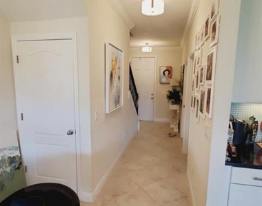 7601 Aloma Pines Court - Photo Thumbnail 12