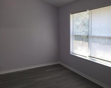 2420 Temple Grove Lane - Photo Thumbnail 8