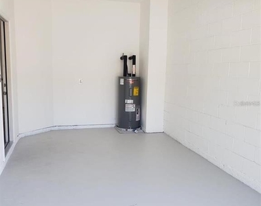 2420 Temple Grove Lane - Photo Thumbnail 17