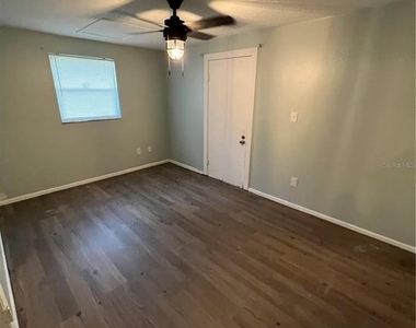 326 E Palmetto Avenue - Photo Thumbnail 2