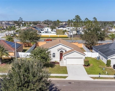 518 Highland Meadows Street - Photo Thumbnail 3