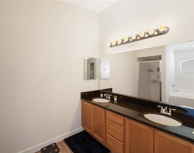 518 Highland Meadows Street - Photo Thumbnail 18