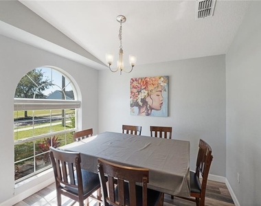 518 Highland Meadows Street - Photo Thumbnail 7