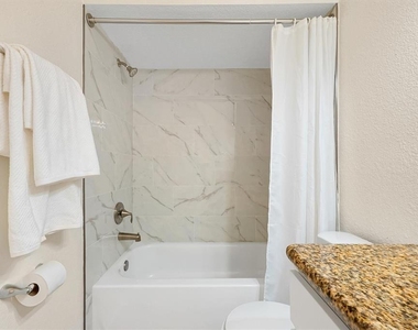 5156 Conroy Road - Photo Thumbnail 13