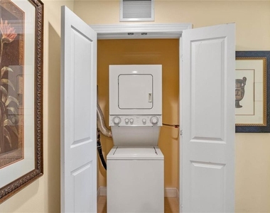 1598 Heritage Crossing Court - Photo Thumbnail 22