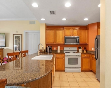 1598 Heritage Crossing Court - Photo Thumbnail 7