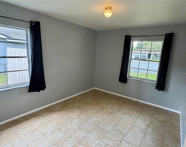 1 King Arthur Court - Photo Thumbnail 15