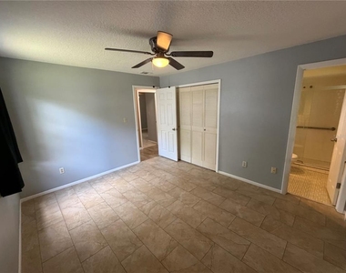 1 King Arthur Court - Photo Thumbnail 13