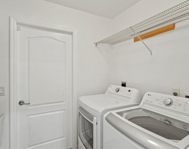 5047 Adina Circle - Photo Thumbnail 14