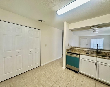 5638 Struthers Court - Photo Thumbnail 9