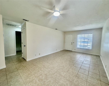 5638 Struthers Court - Photo Thumbnail 3
