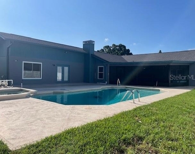 704 Butternut Place - Photo Thumbnail 38