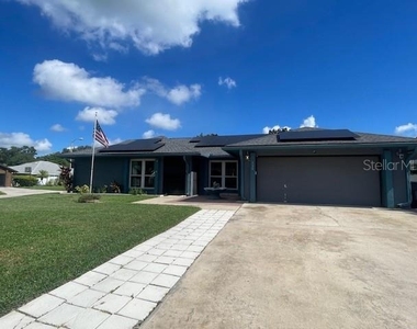 704 Butternut Place - Photo Thumbnail 3
