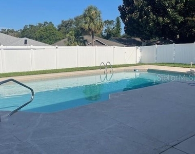 704 Butternut Place - Photo Thumbnail 40