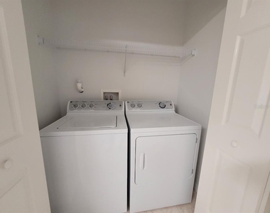 2348 Sw 42nd Drive - Photo Thumbnail 12