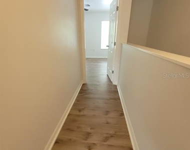 2348 Sw 42nd Drive - Photo Thumbnail 9