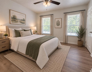2348 Sw 42nd Drive - Photo Thumbnail 2