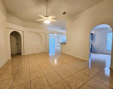 921 Bristle Cone Court - Photo Thumbnail 2