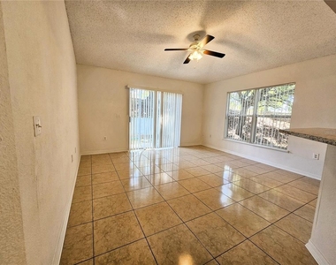 921 Bristle Cone Court - Photo Thumbnail 3