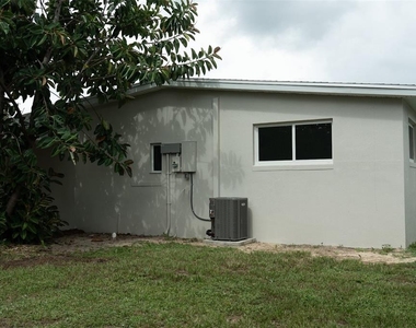 2464 Warne Street - Photo Thumbnail 27