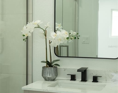 2464 Warne Street - Photo Thumbnail 17
