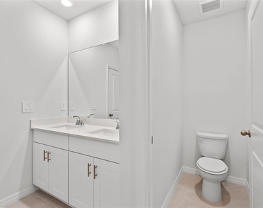 112 Outback Hideaway Avenue - Photo Thumbnail 32