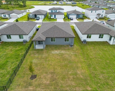 112 Outback Hideaway Avenue - Photo Thumbnail 17