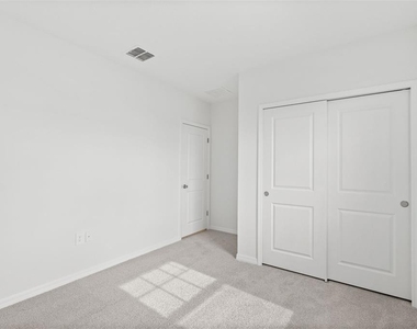 112 Outback Hideaway Avenue - Photo Thumbnail 7