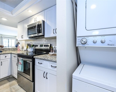 25188 Marion Avenue - Photo Thumbnail 17