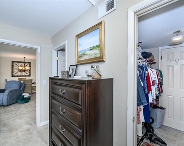 25188 Marion Avenue - Photo Thumbnail 37