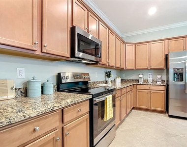 12297 Canavese Lane - Photo Thumbnail 11