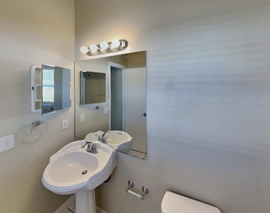 605 Beverly Drive - Photo Thumbnail 10
