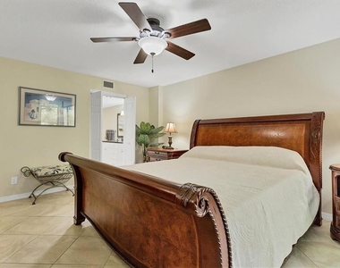 8776 Midnight Pass Road - Photo Thumbnail 15
