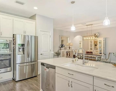 727 129th Street Ne - Photo Thumbnail 4