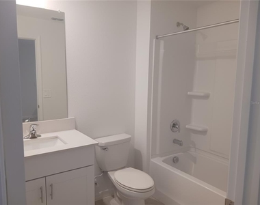 8607 Tropical Aire Lane - Photo Thumbnail 11