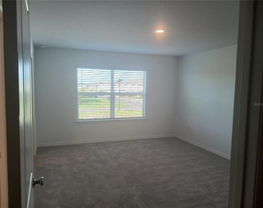 8607 Tropical Aire Lane - Photo Thumbnail 5