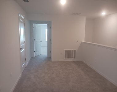 8607 Tropical Aire Lane - Photo Thumbnail 4